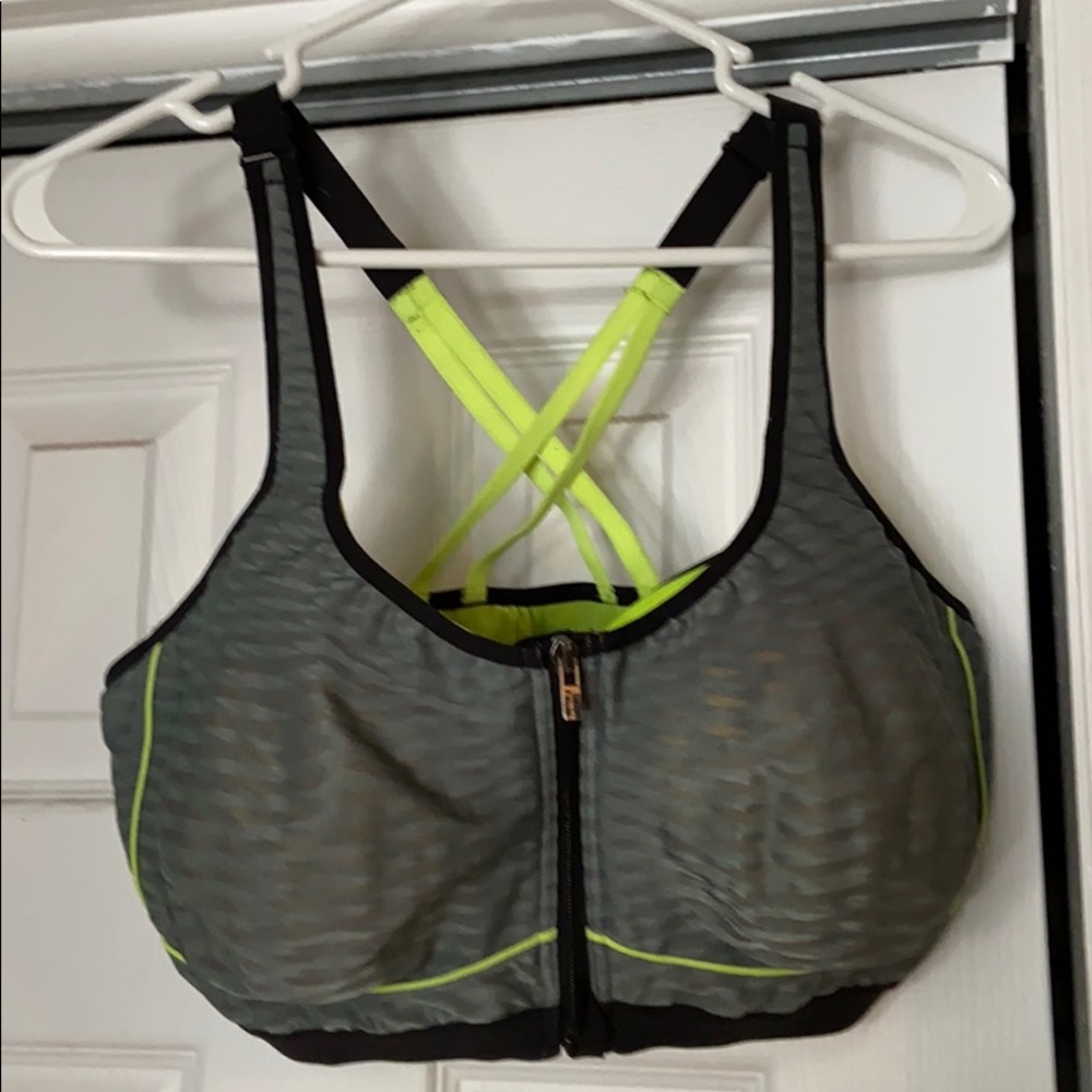 Victoria’s Sport Front Closure Sport Bra